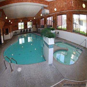 Budget Host Inn & Suites Saint Ignace Exteriér fotografie
