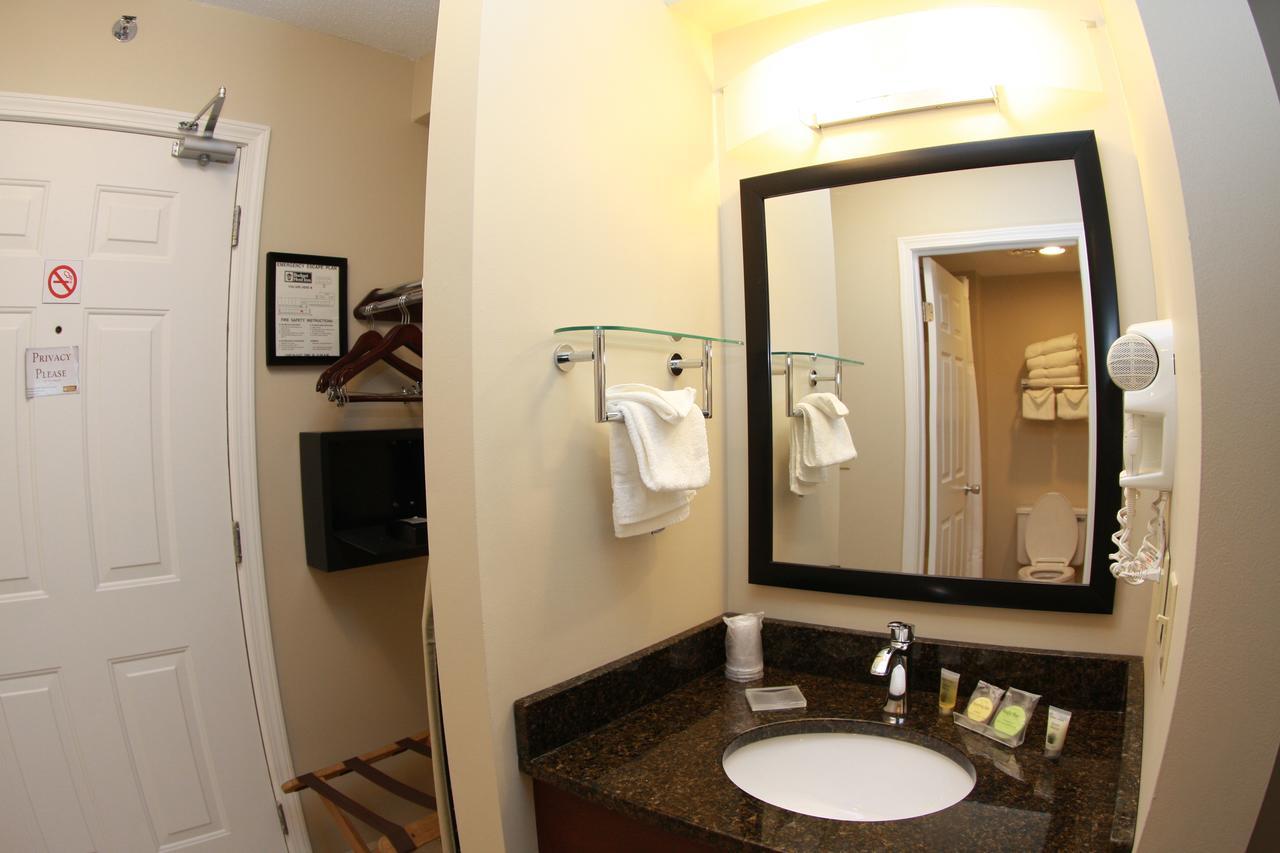 Budget Host Inn & Suites Saint Ignace Exteriér fotografie