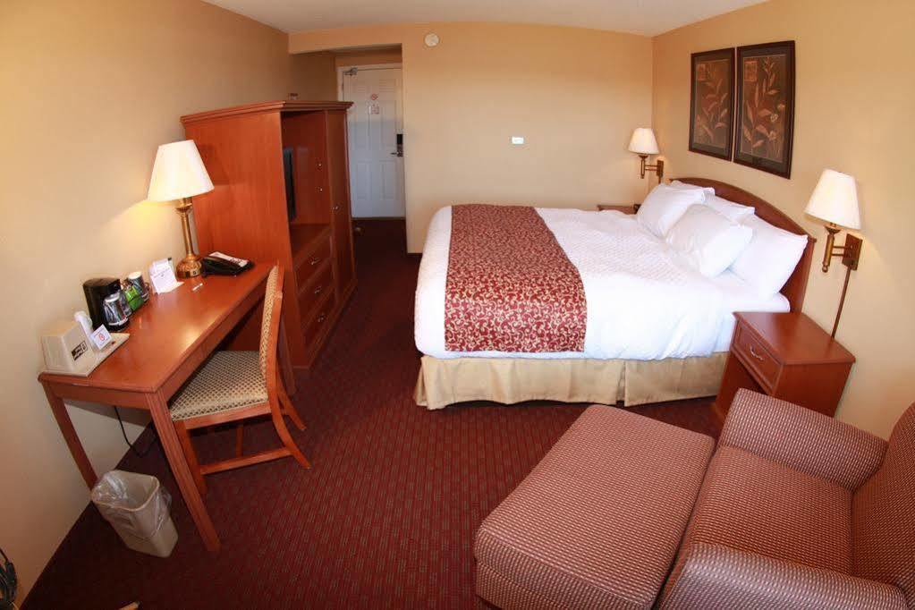 Budget Host Inn & Suites Saint Ignace Exteriér fotografie